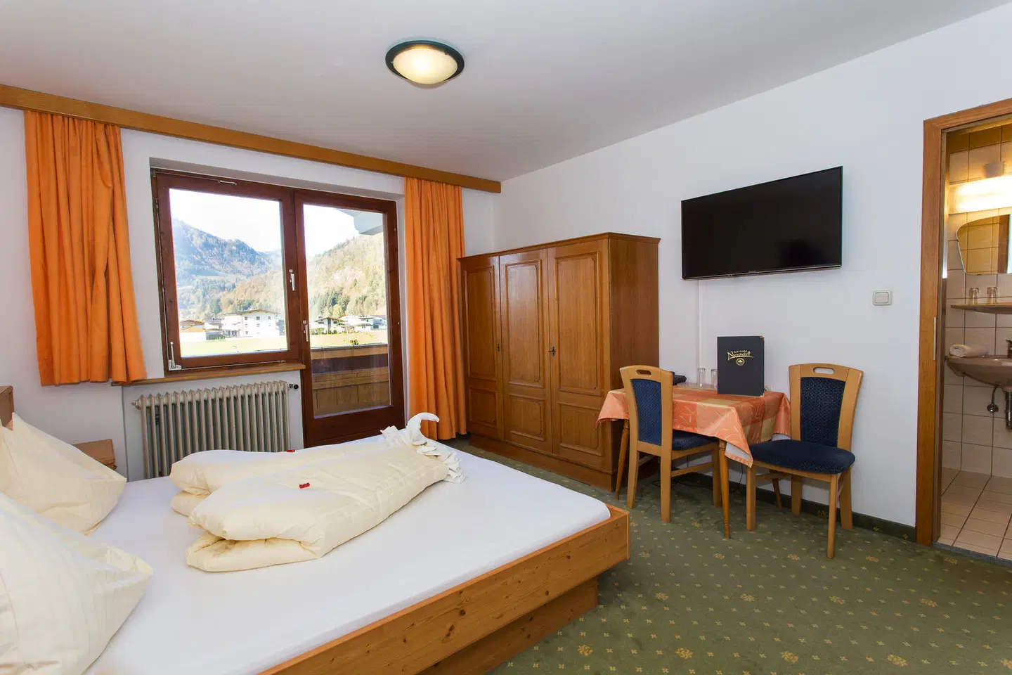 Hotel Neuwirt ROOM_EXAMPLE