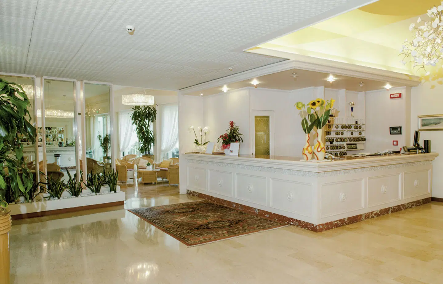 Doge LOUNGE_LOBBY