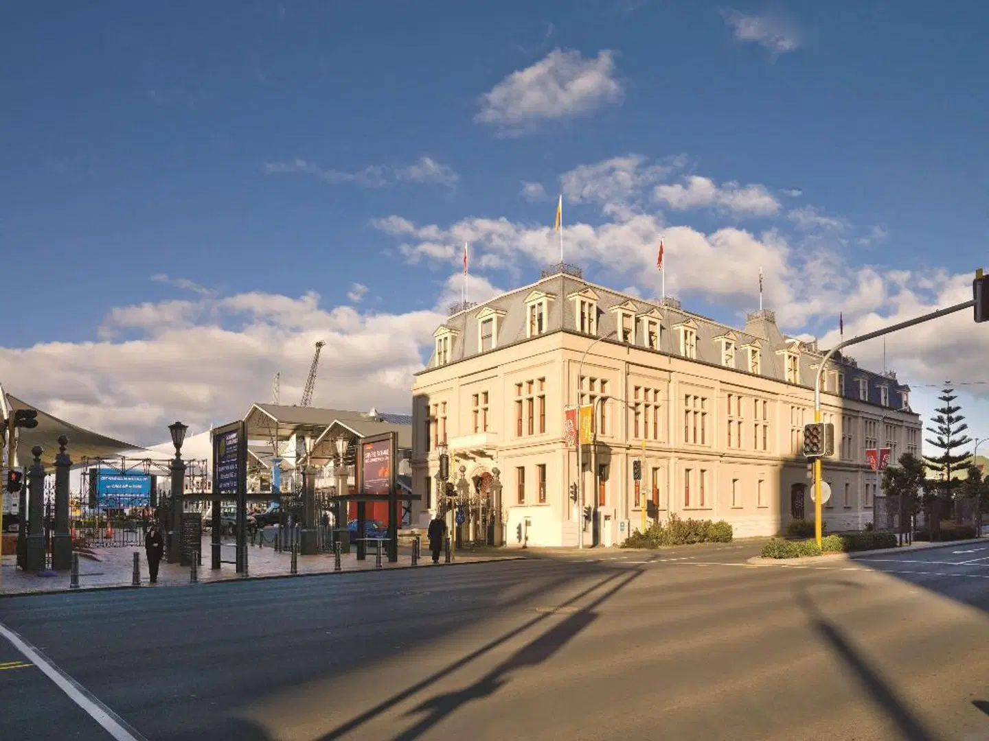 Travelodge Wellington EXTERIOR