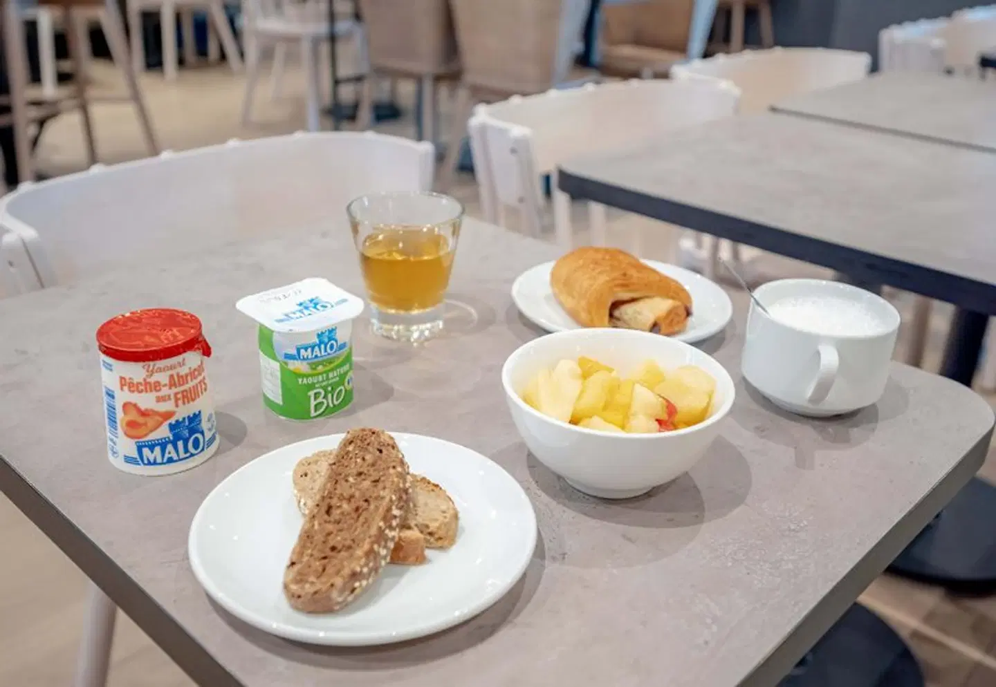 B&B Hotel Toulon Centre Gare Restaurant
