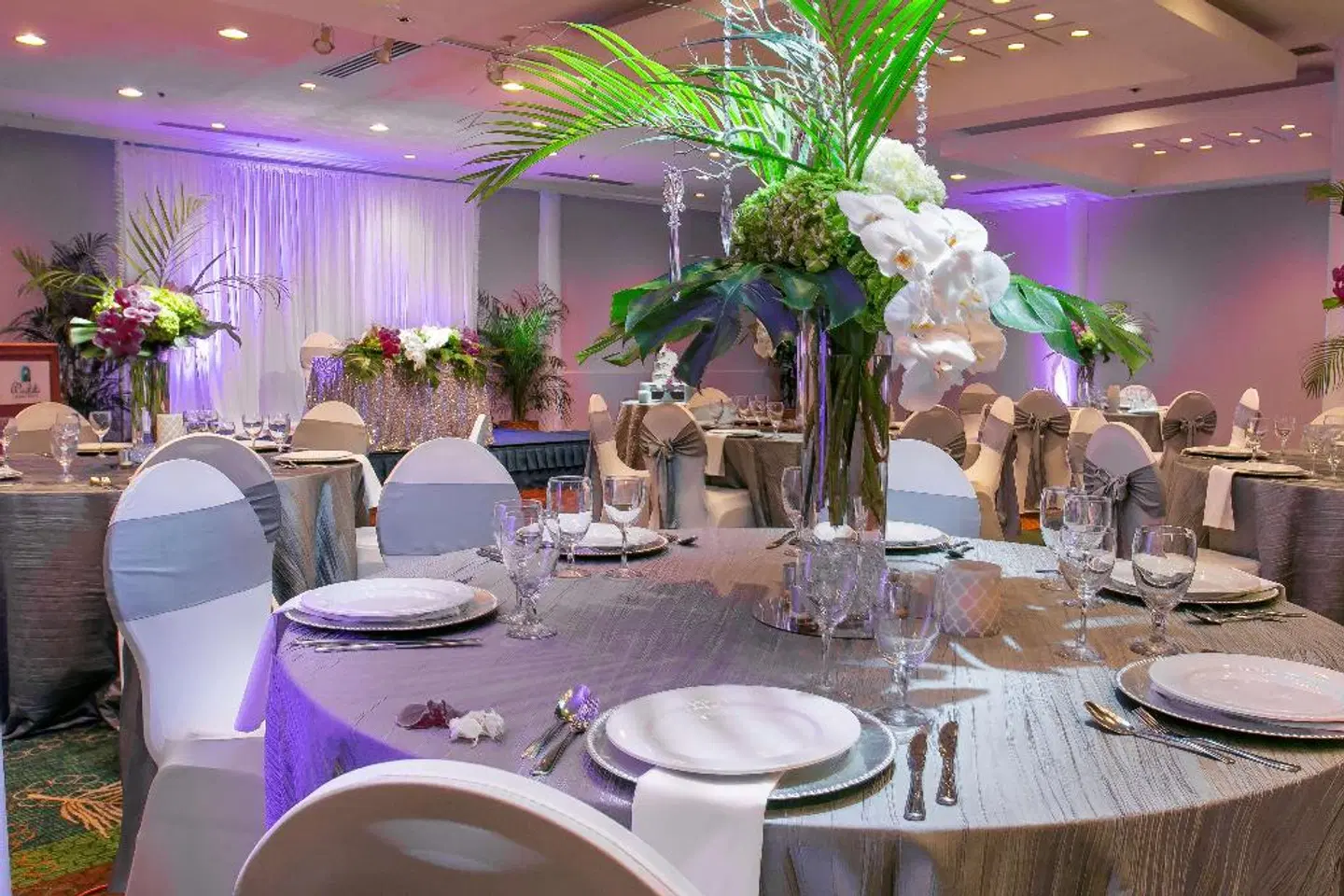 Waikiki Resort Hotel Restaurant
