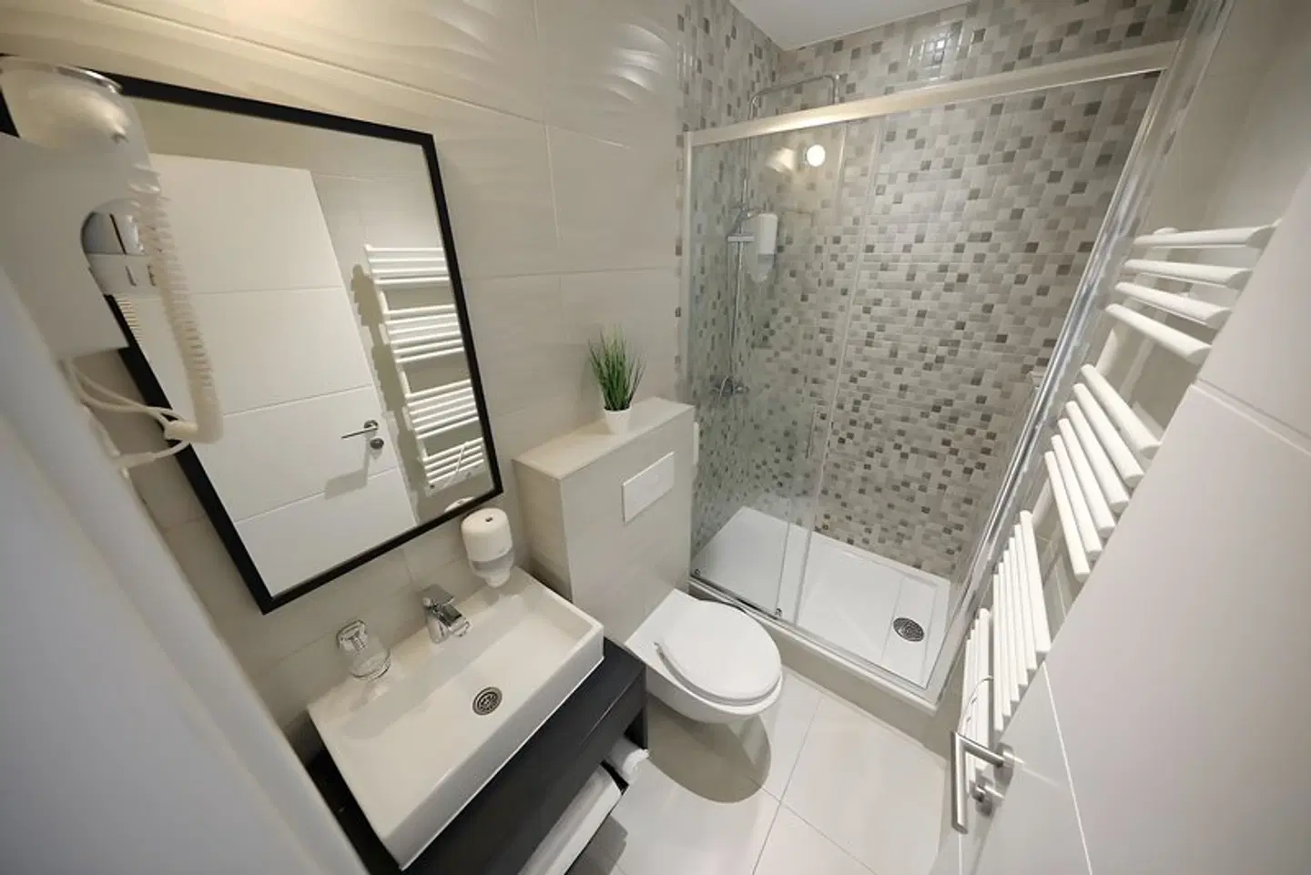 Downtown Boutique Hostel Badezimmer