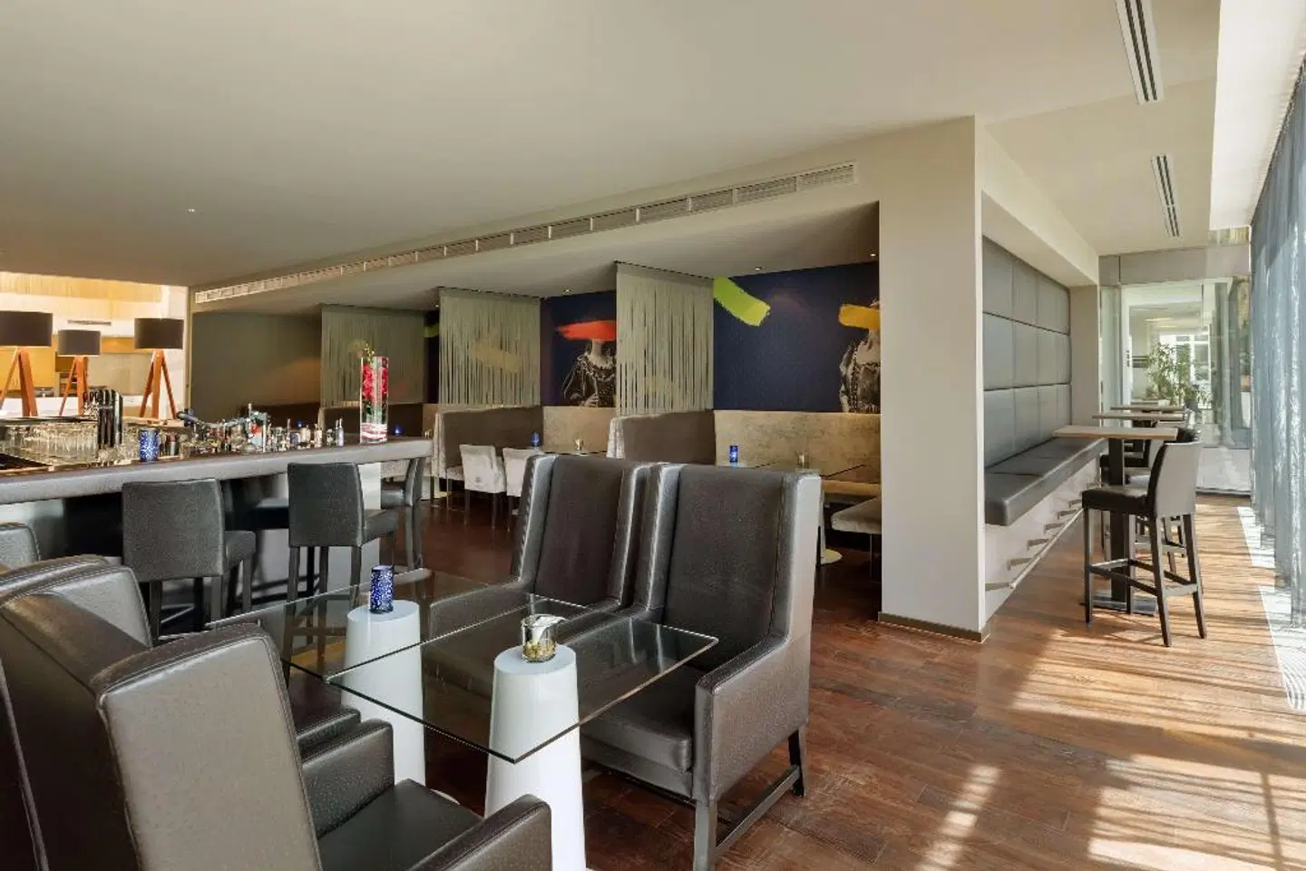 DoubleTree by Hilton Vienna Schonbrunn Bar