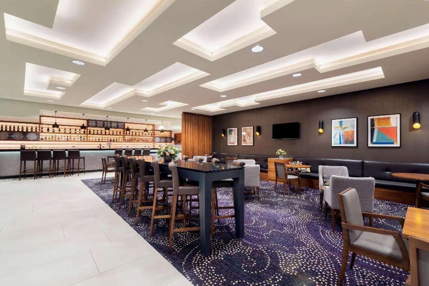 DoubleTree by Hilton Krakow Hotel & Convention Center Bar