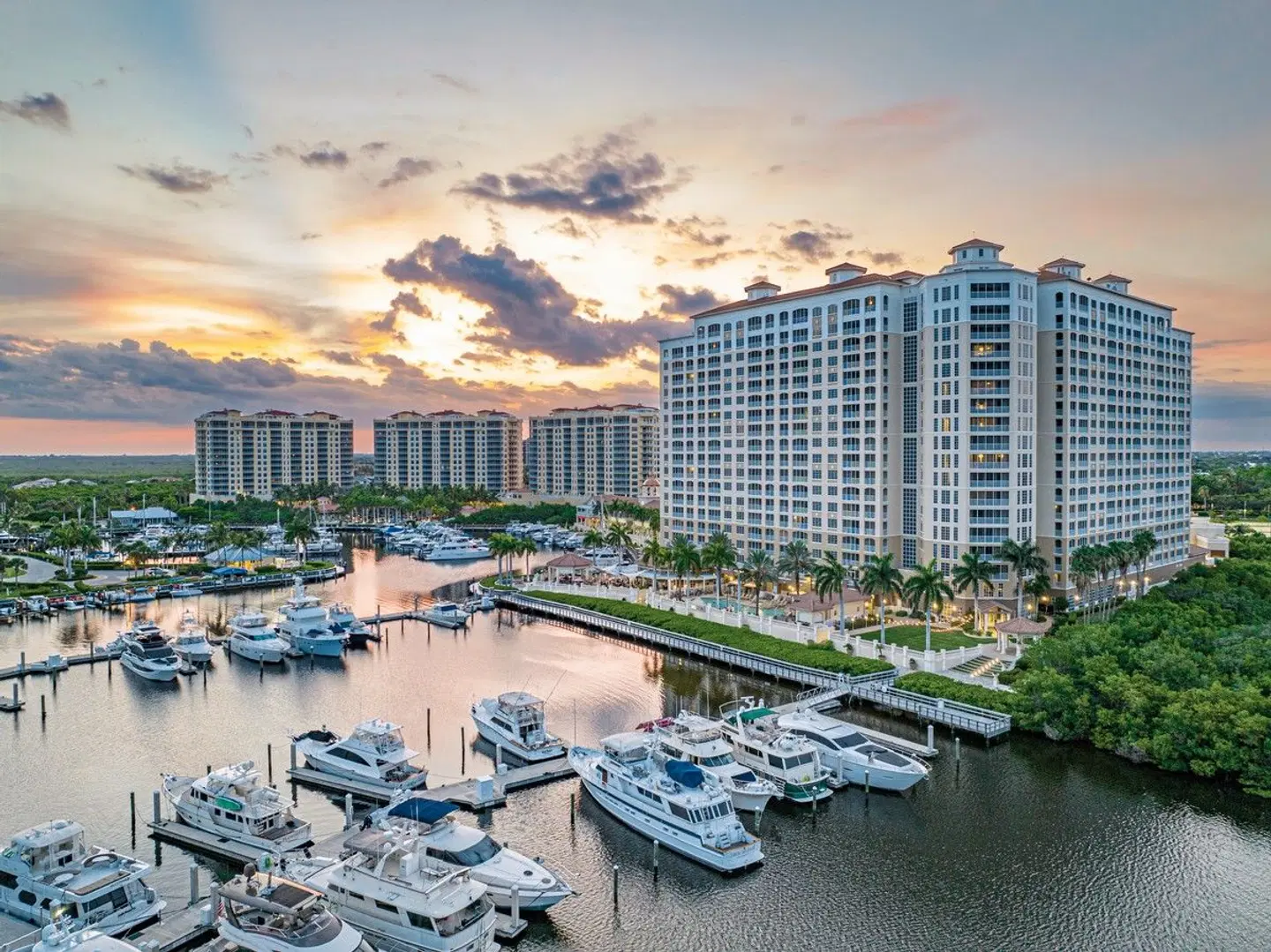 The Westin Cape Coral Resort at Marina Village EXTERIOR
