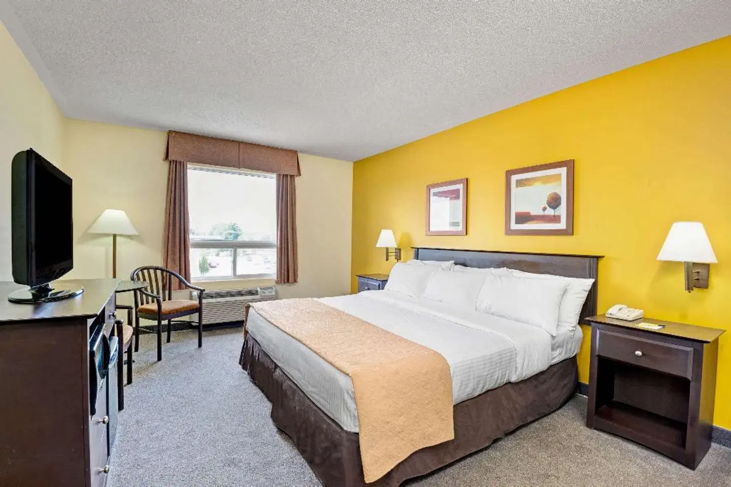 Super 8 by Wyndham Barrie ROOM_EXAMPLE