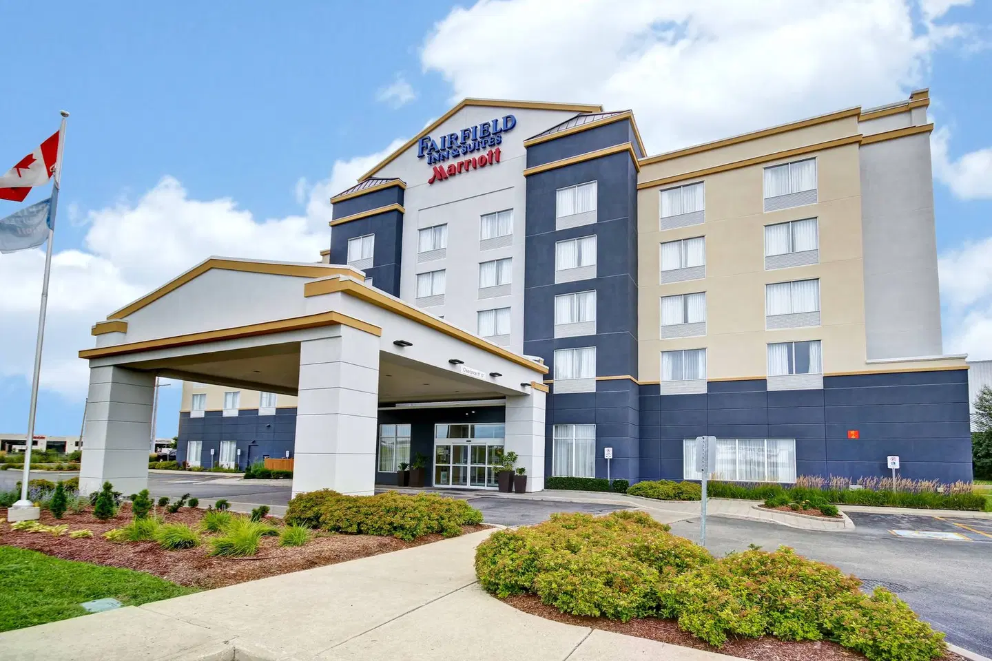 Fairfield by Marriott Inn & Suites Guelph EXTERIOR