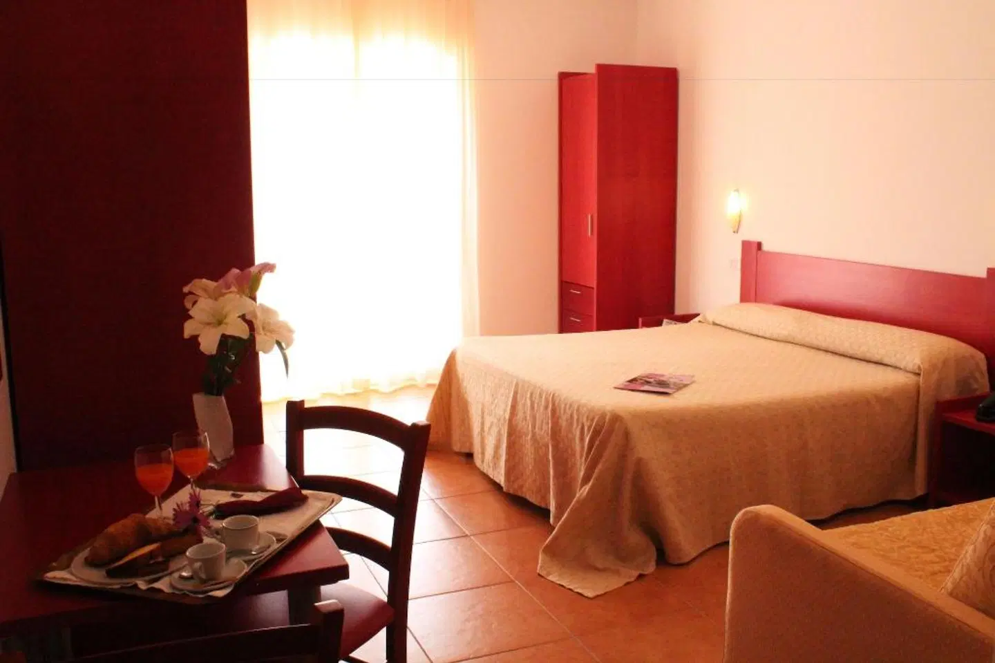 Delle More ROOM_EXAMPLE