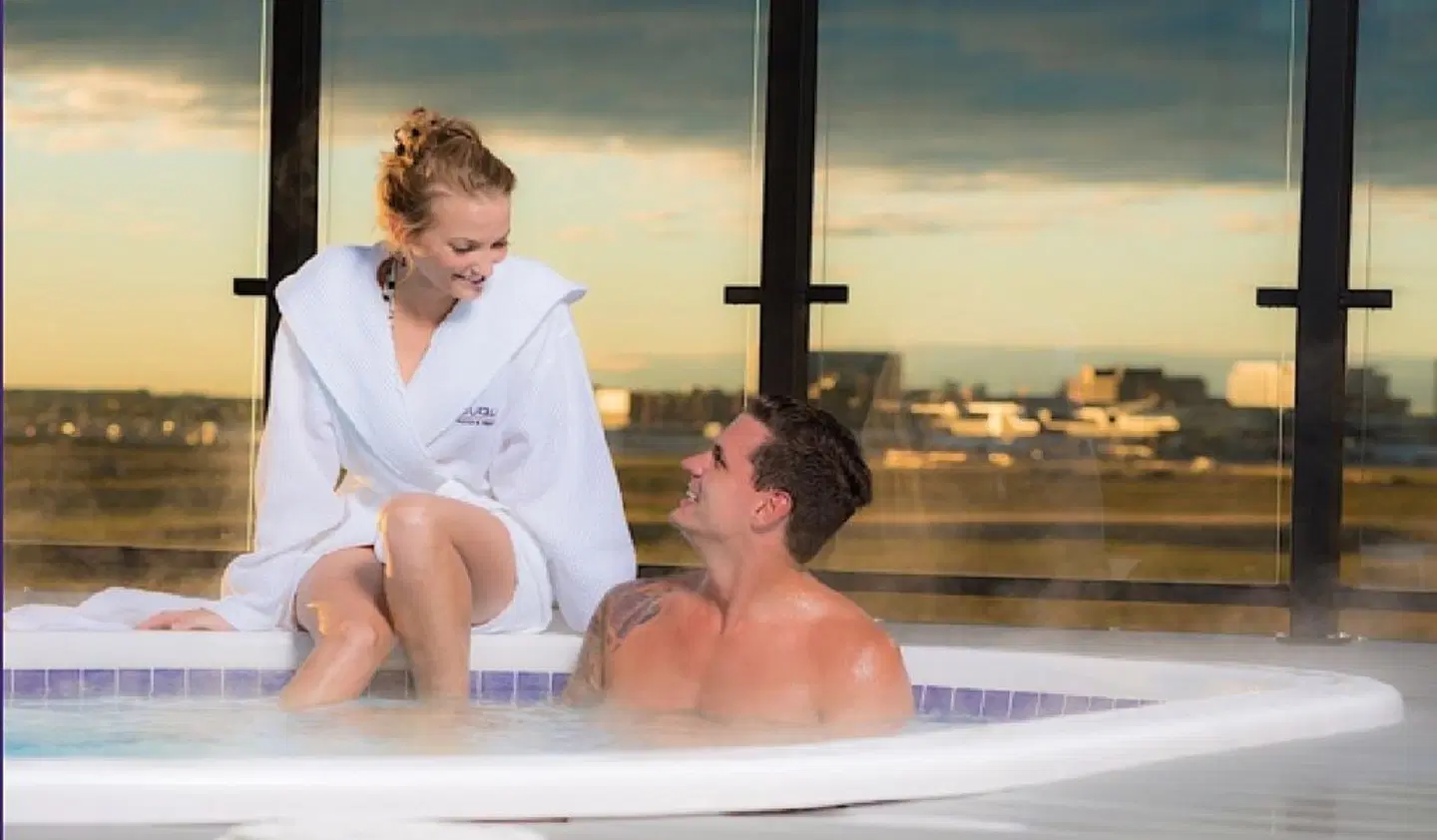Clique Calgary Airport HEALTH_BEAUTY