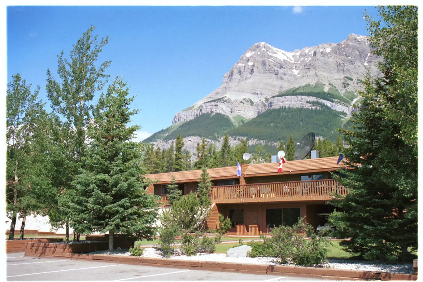 The Crossing Resort EXTERIOR
