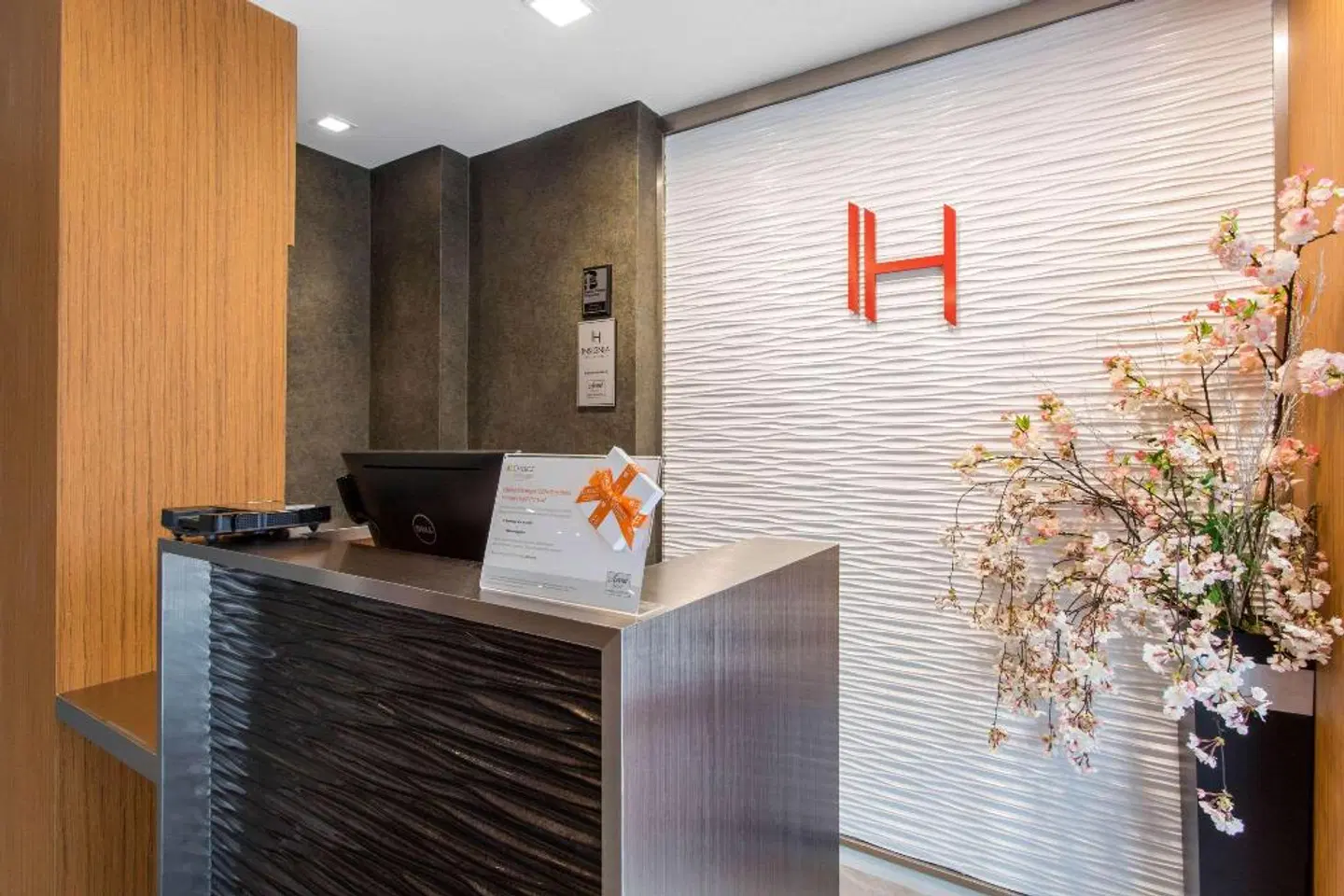 Insignia Hotel, an Ascend Hotel Collection Member HEALTH_BEAUTY
