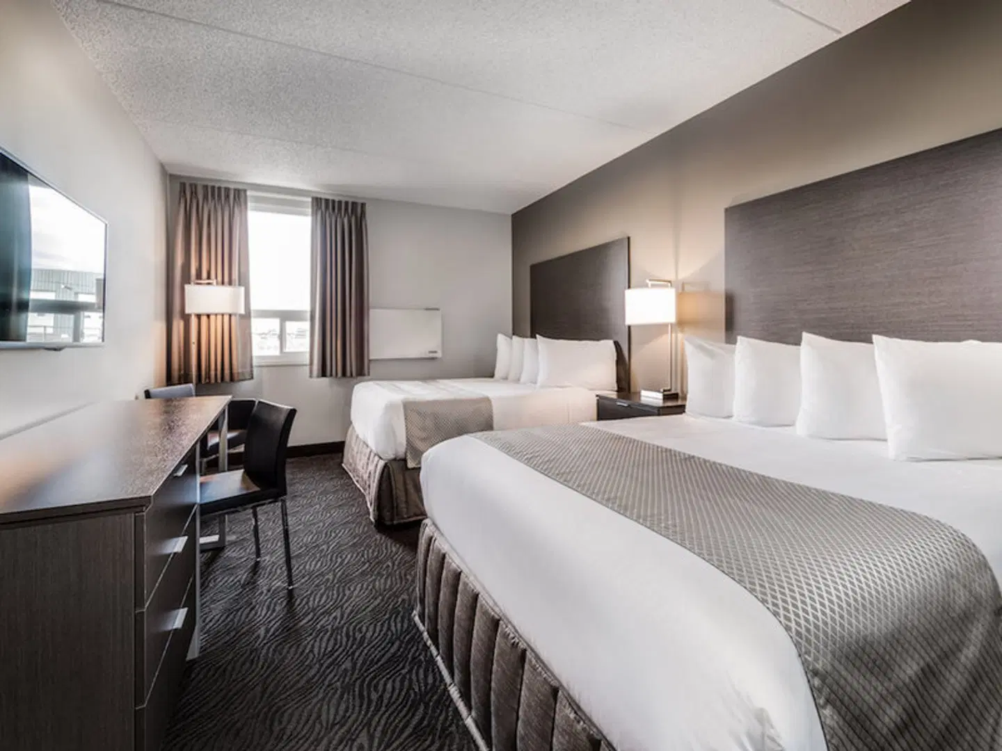 Heritage Inn Hotel & Convention Centre - High River ROOM_EXAMPLE