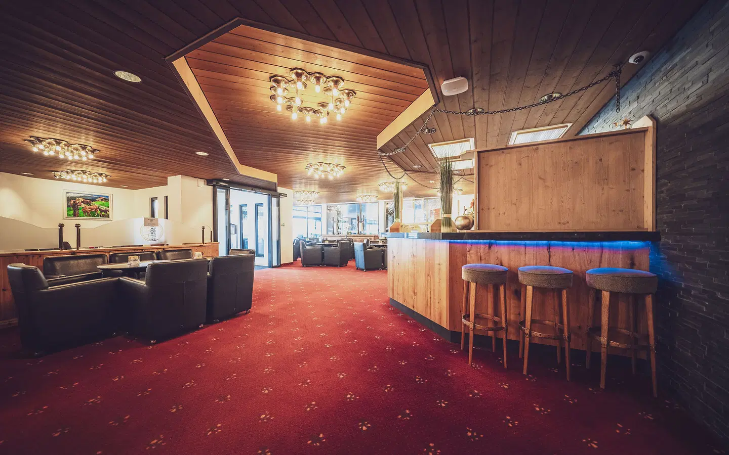 Club Hotel Bar