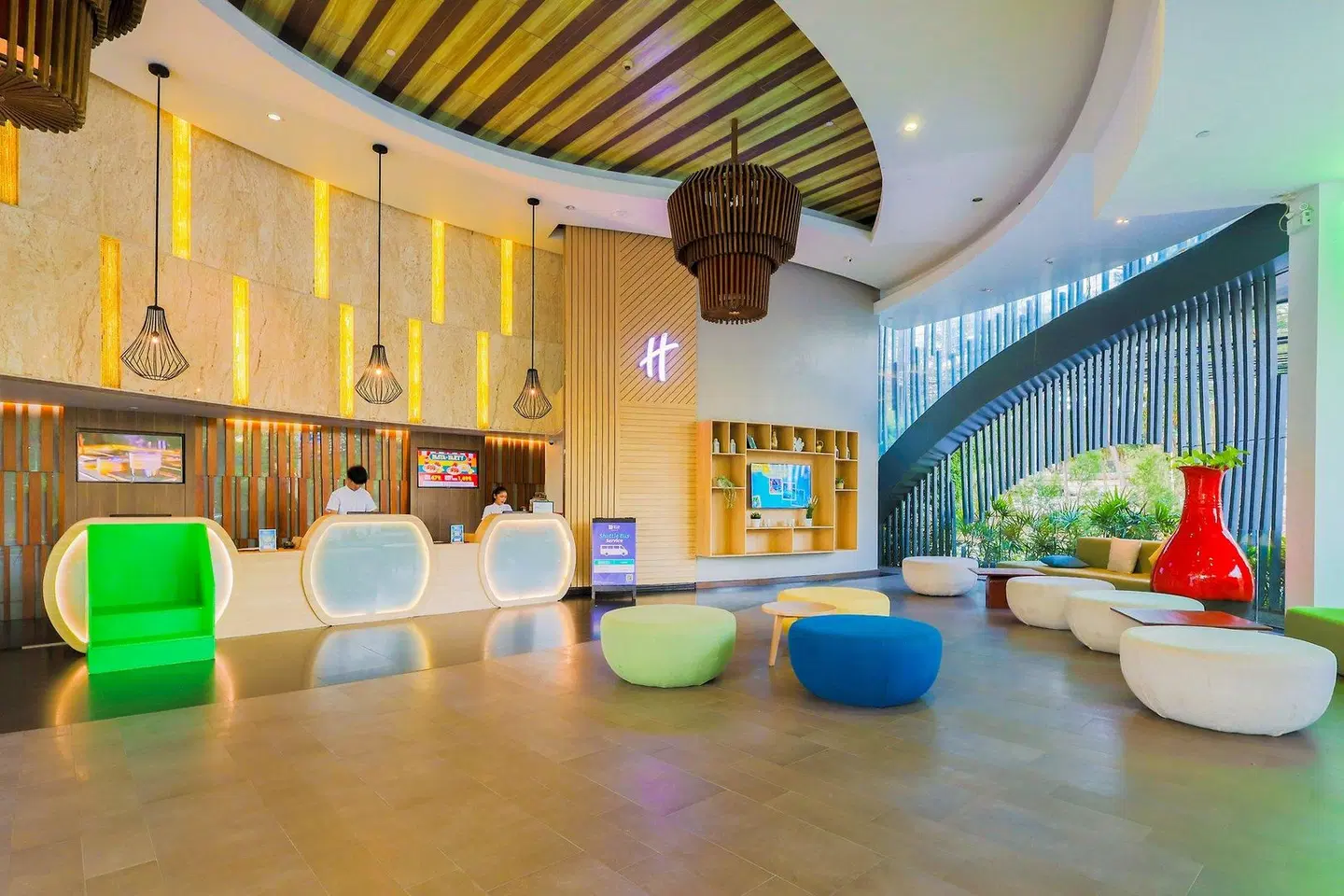 Holiday Inn Resort Phuket Karon Beach by IHG LOUNGE_LOBBY