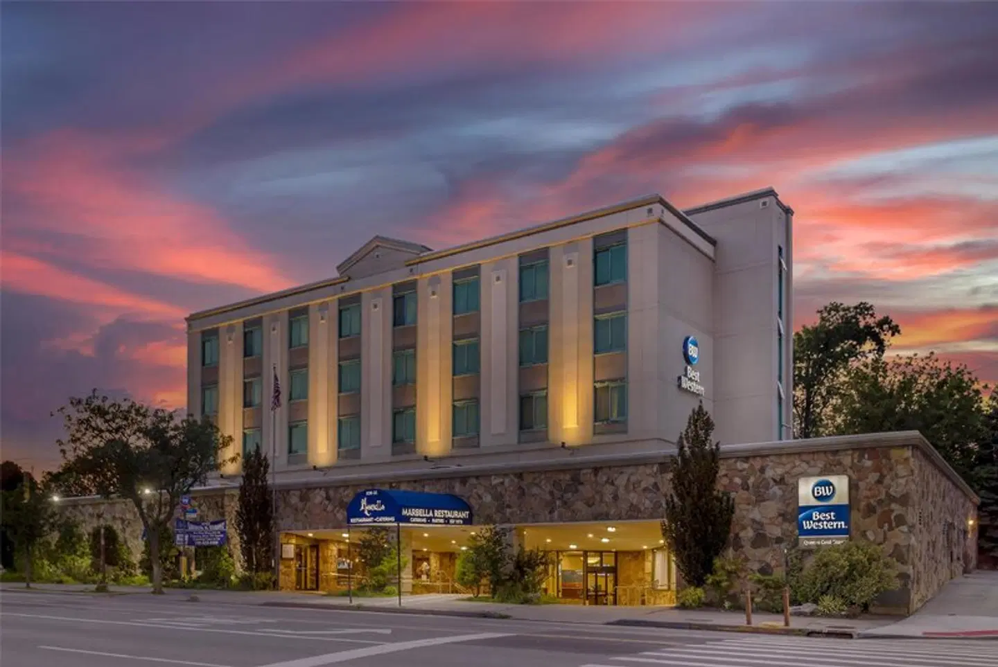 Best Western Queens Gold Coast EXTERIOR