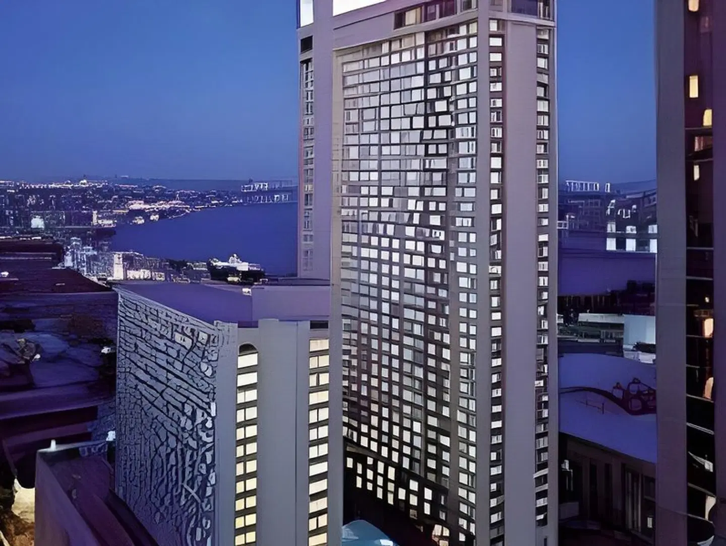 New Orleans Marriott EXTERIOR