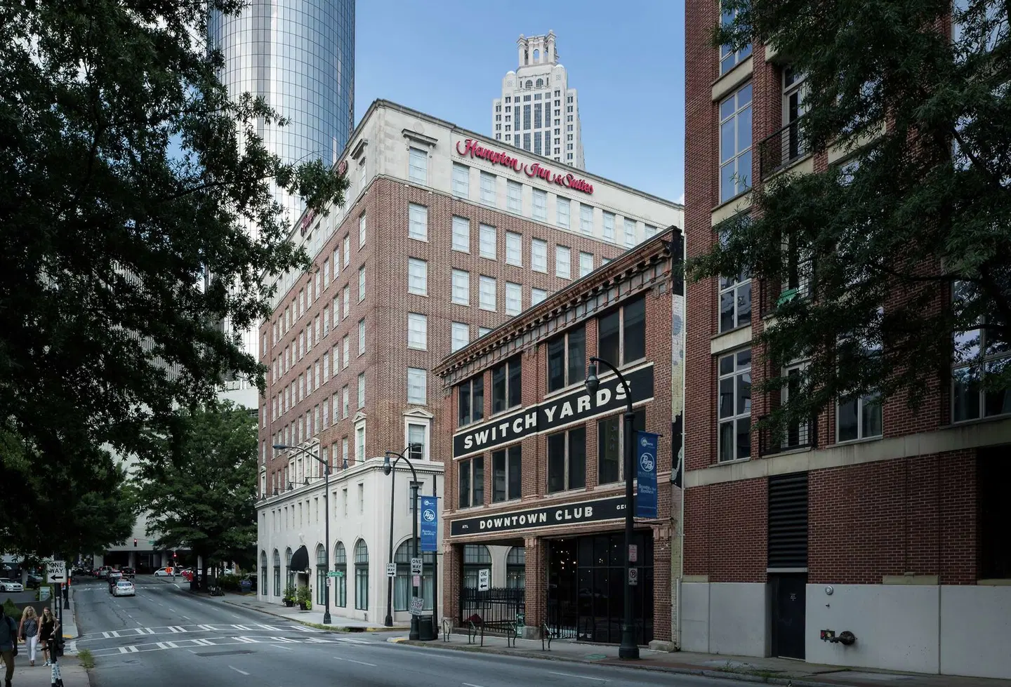 Hampton Inn & Suites Atlanta-Downtown EXTERIOR