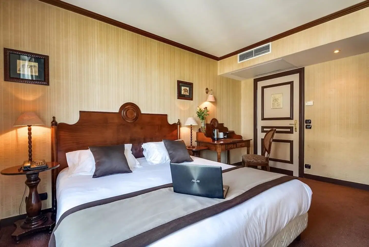 Villa Montparnasse ROOM_EXAMPLE