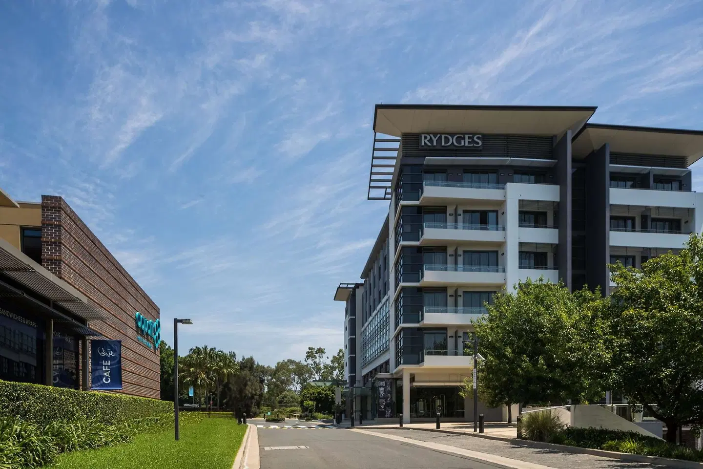 Rydges Campbelltown EXTERIOR