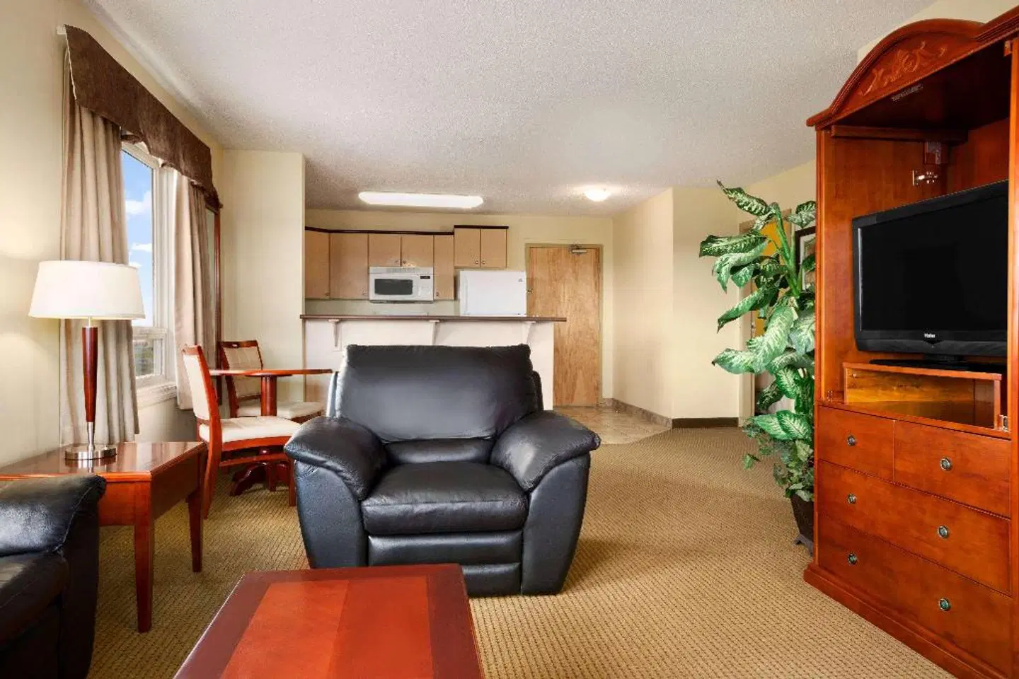 Days Inn Bonnyville LOUNGE_LOBBY