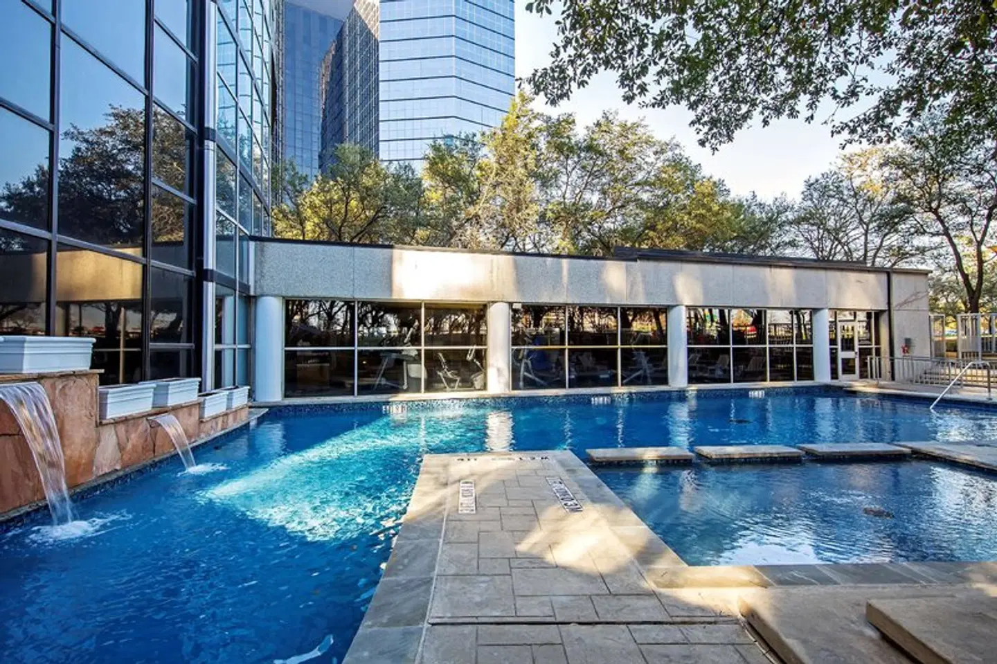 Hilton Dallas Lincoln Centre OUTDOOR_POOL