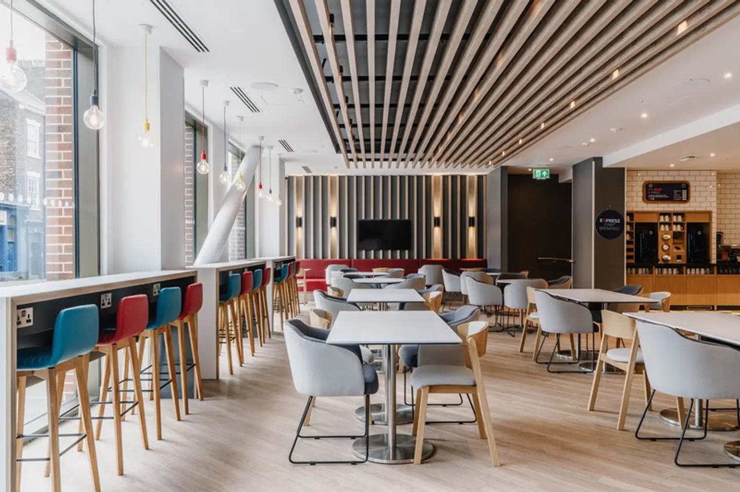 Holiday Inn Express Liverpool Central by IHG Restaurant