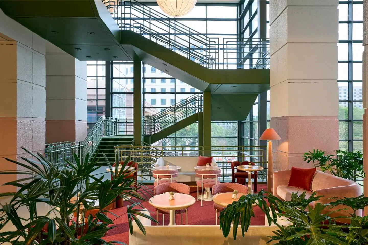 Downright Austin A Renaissance Hotel LOUNGE_LOBBY
