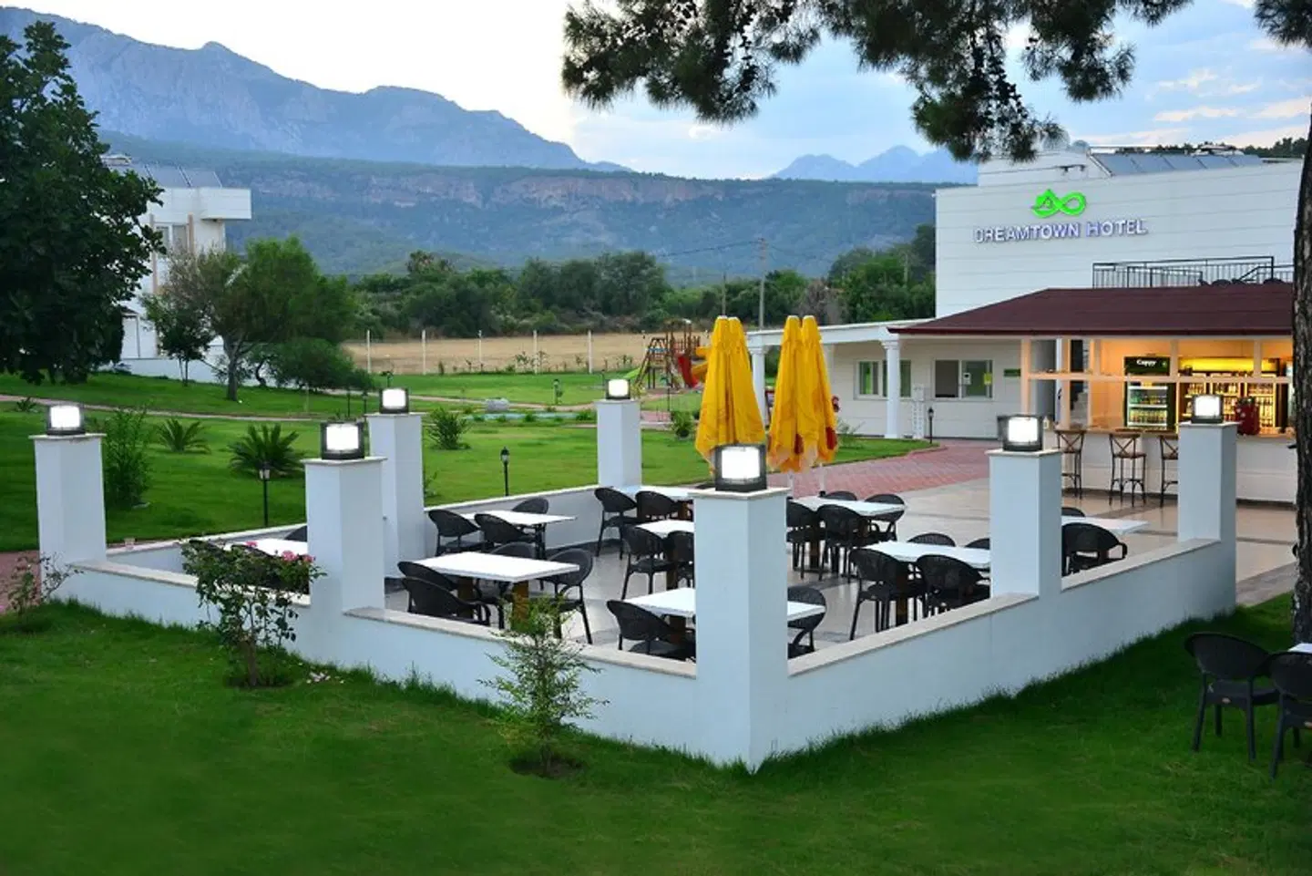 Dream Town Hotel & Restaurant SPORTS_AND_LEISURE