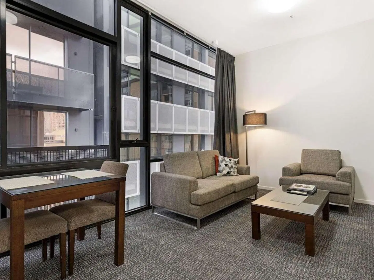 Melbourne CBD Central Apartment Hotel ROOM_EXAMPLE