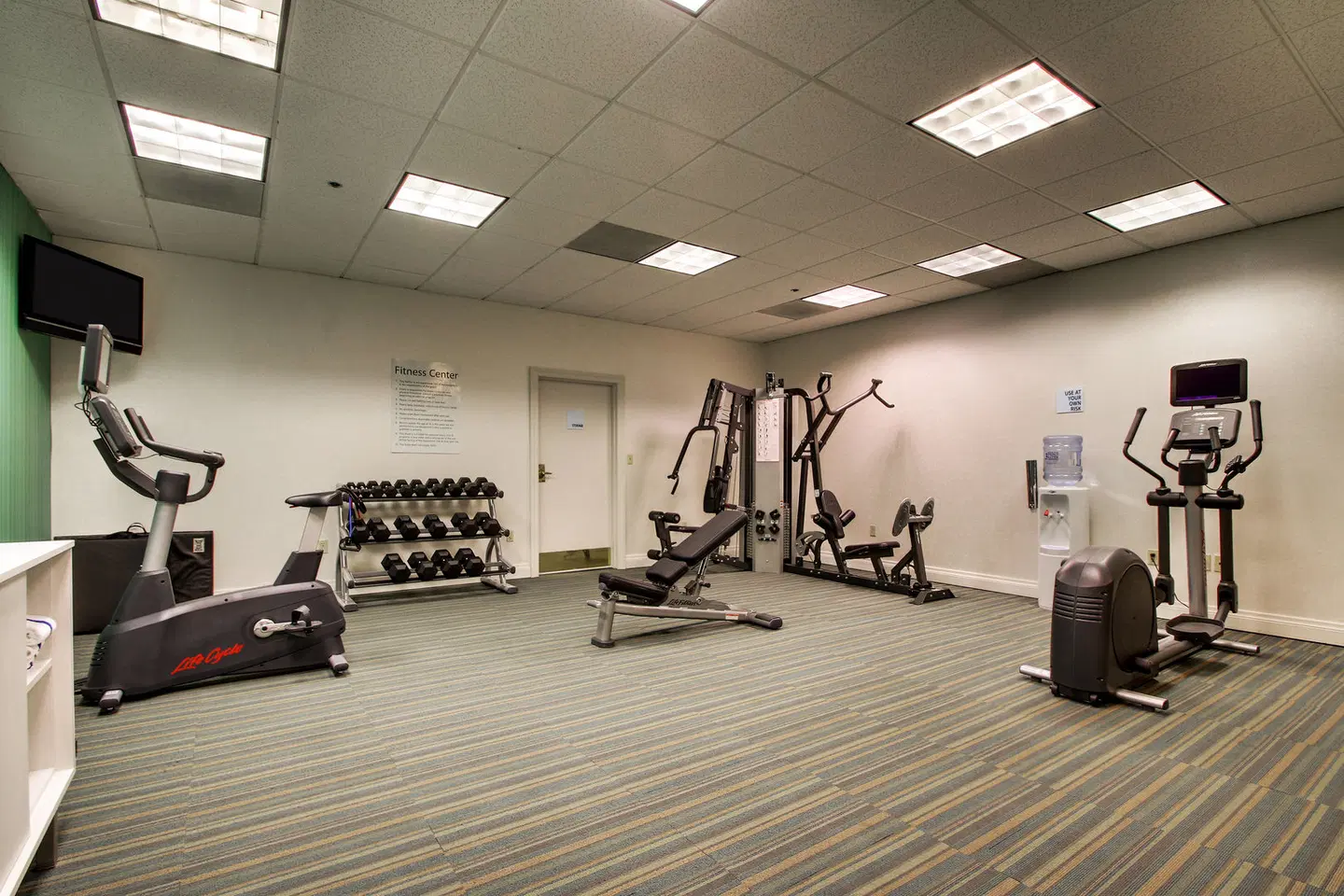 Holiday Inn Express Poughkeepsie by IHG SPORTS_AND_LEISURE