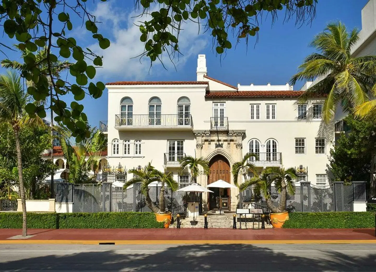 The Villa Casa Casuarina (ex Villa by Barton G) EXTERIOR