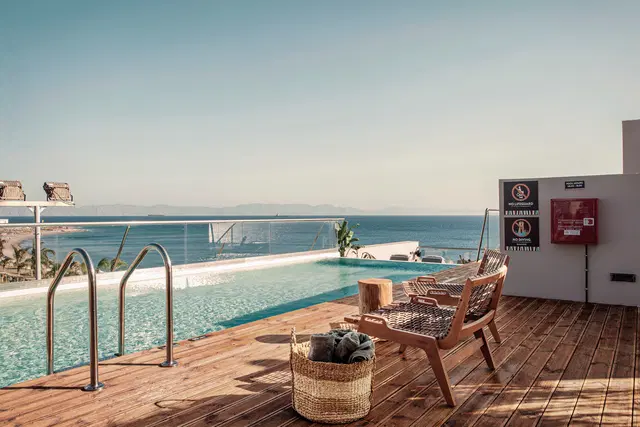 More Meni City Beach Rhodes Terrasse