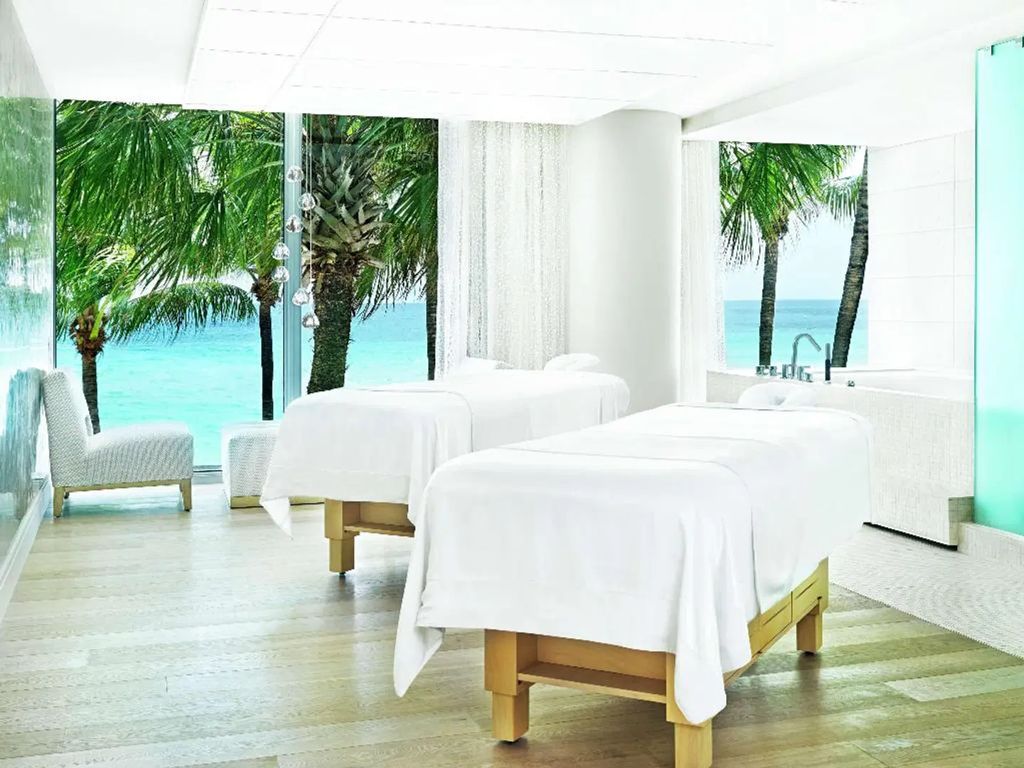 The Diplomat Beach Resort Hollywood, Curio Collection by Hilton ROOM_EXAMPLE
