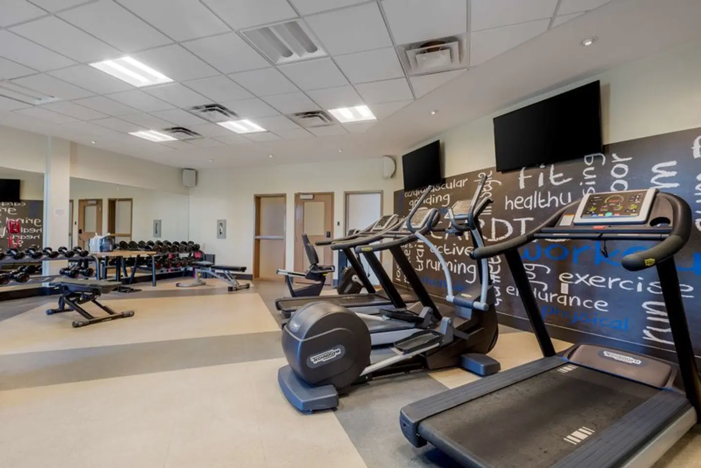 Best Western Plus Sawridge Suites SPORTS_AND_LEISURE