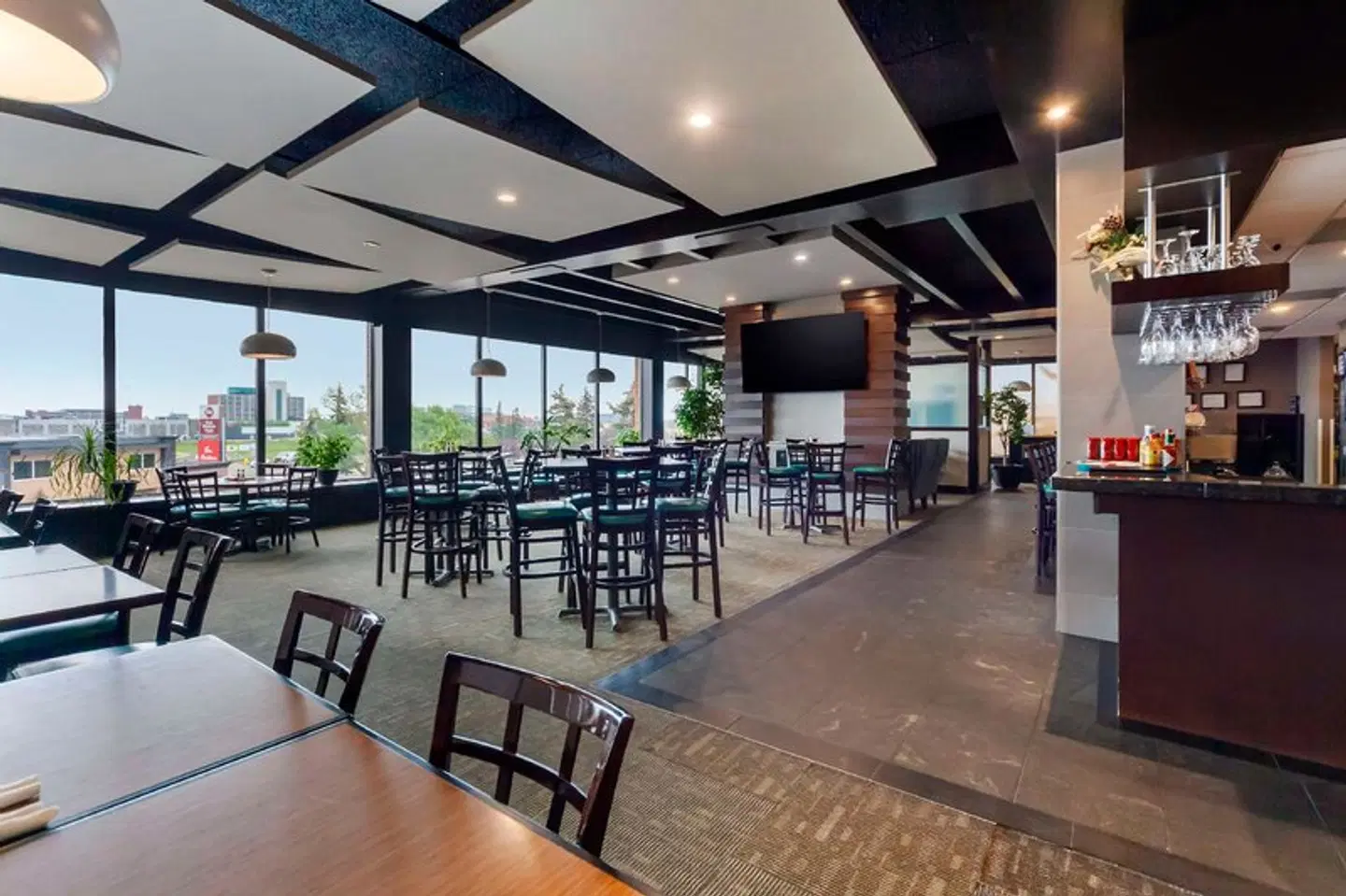 Best Western Plus City Centre Inn Bar