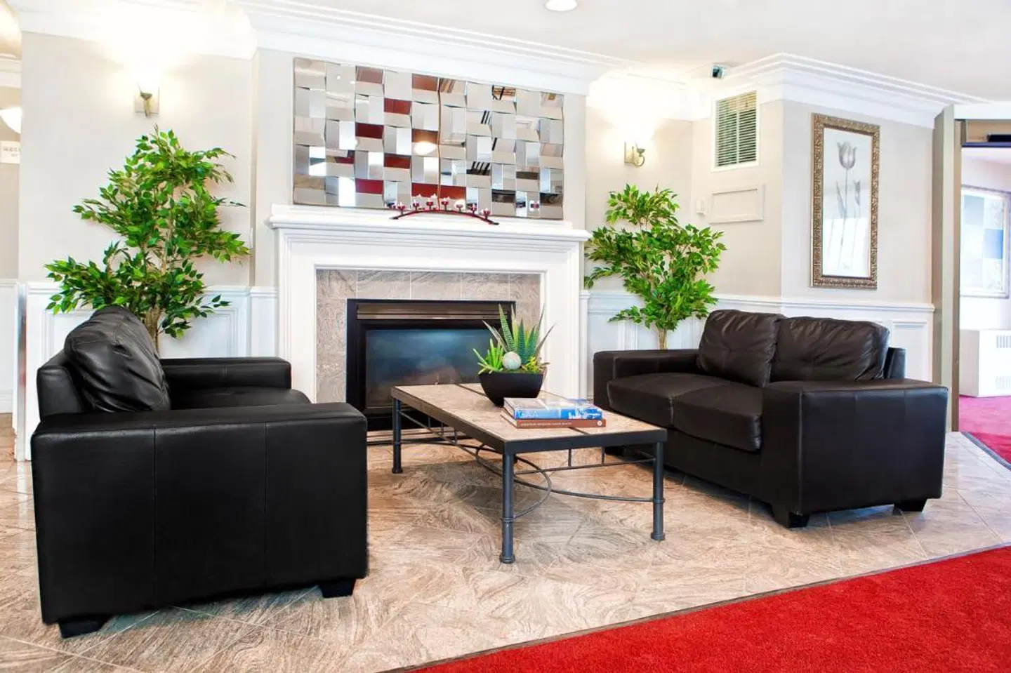 West Edmonton Mall Inn LOUNGE_LOBBY