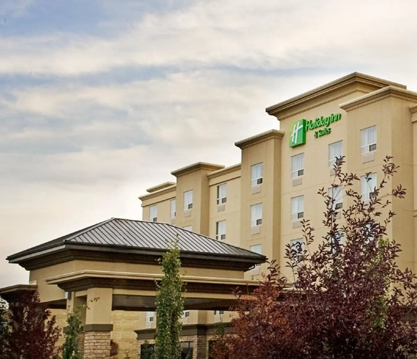 Holiday Inn & Suites West Edmonton by IHG EXTERIOR