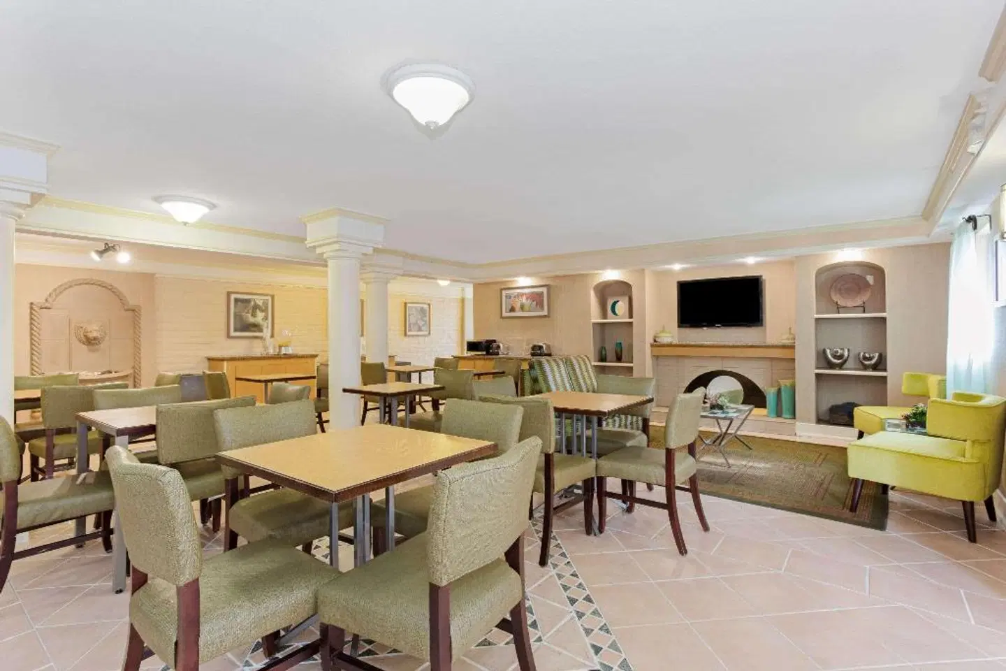 La Quinta Inn Orlando Airport West Restaurant