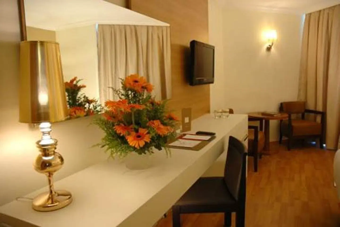 Akka Alinda Hotel Restaurant