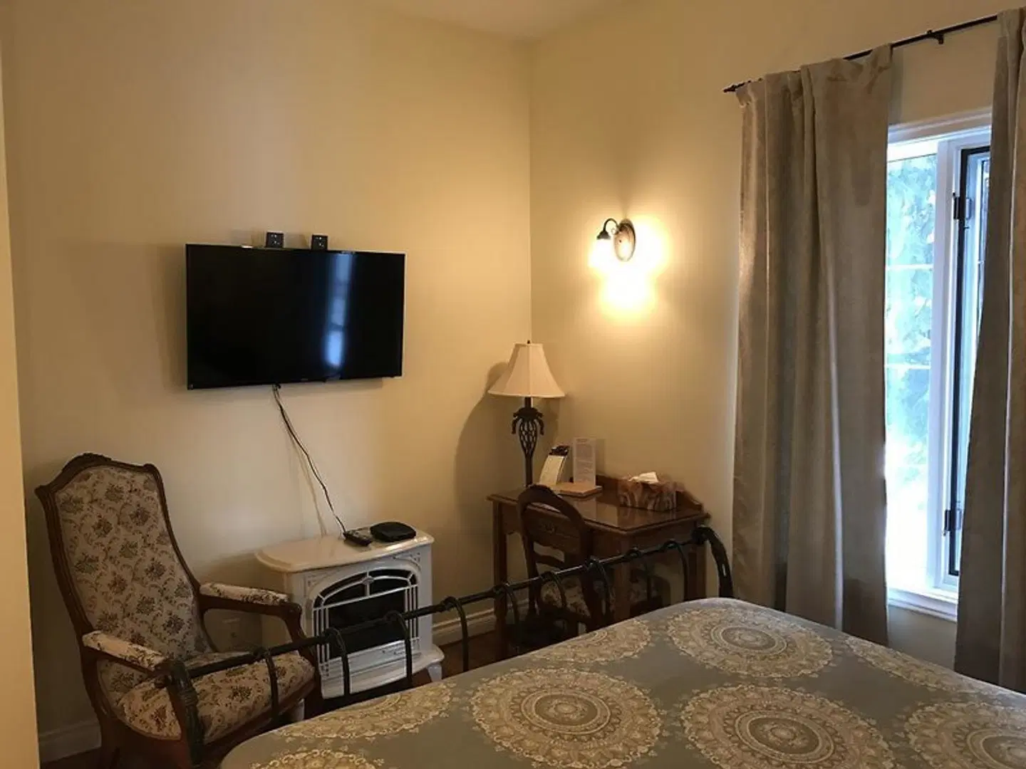 Lady MacDonald Country Inn ROOM_EXAMPLE