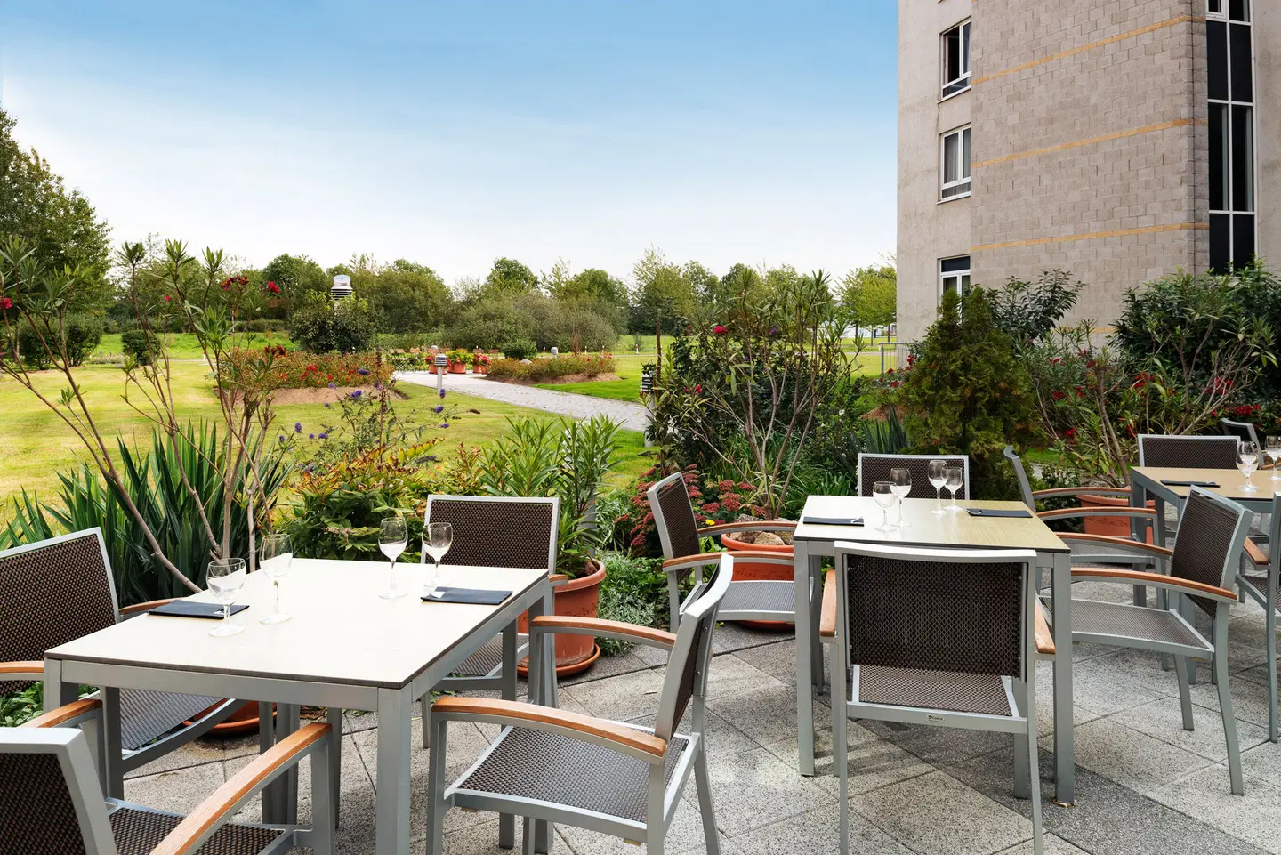 NH Leipzig Messe Terrasse