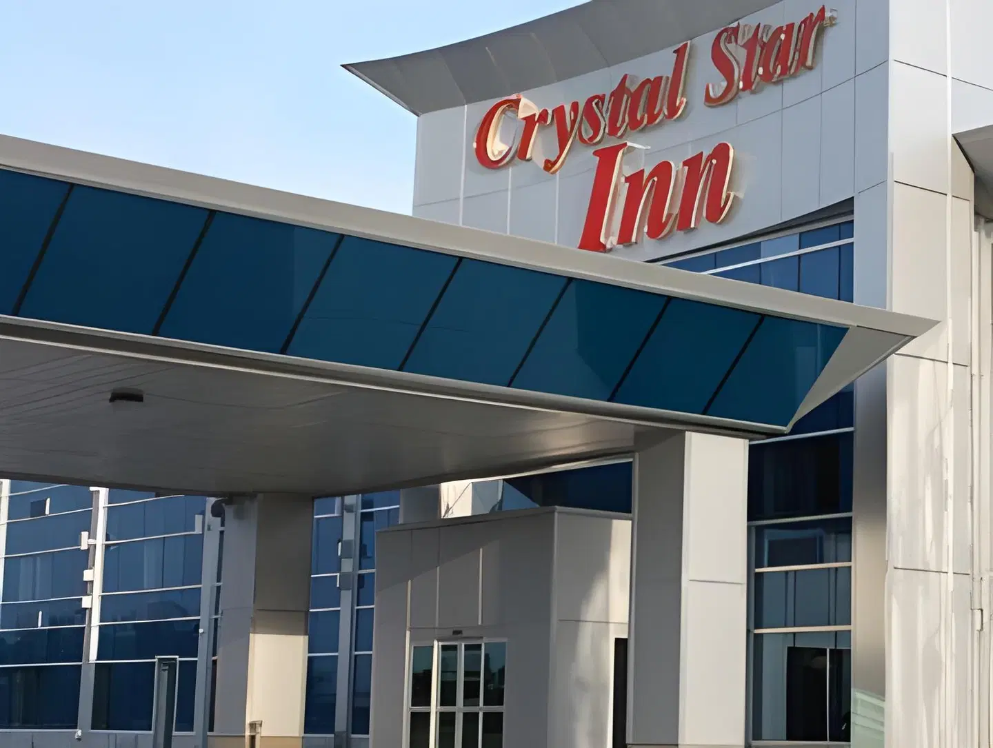 Crystal Star Inn EXTERIOR
