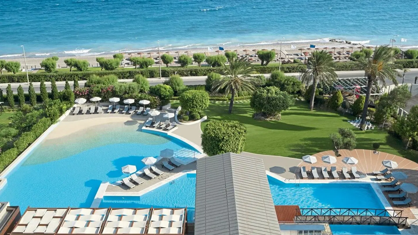 Amus Hotel & Spa OUTDOOR_POOL