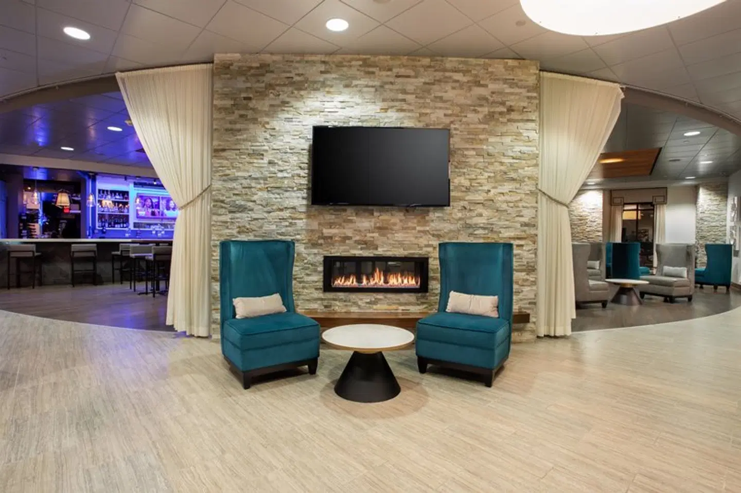 The Mosey Buffalo Williamsville, Tapestry Collection by Hilton LOUNGE_LOBBY