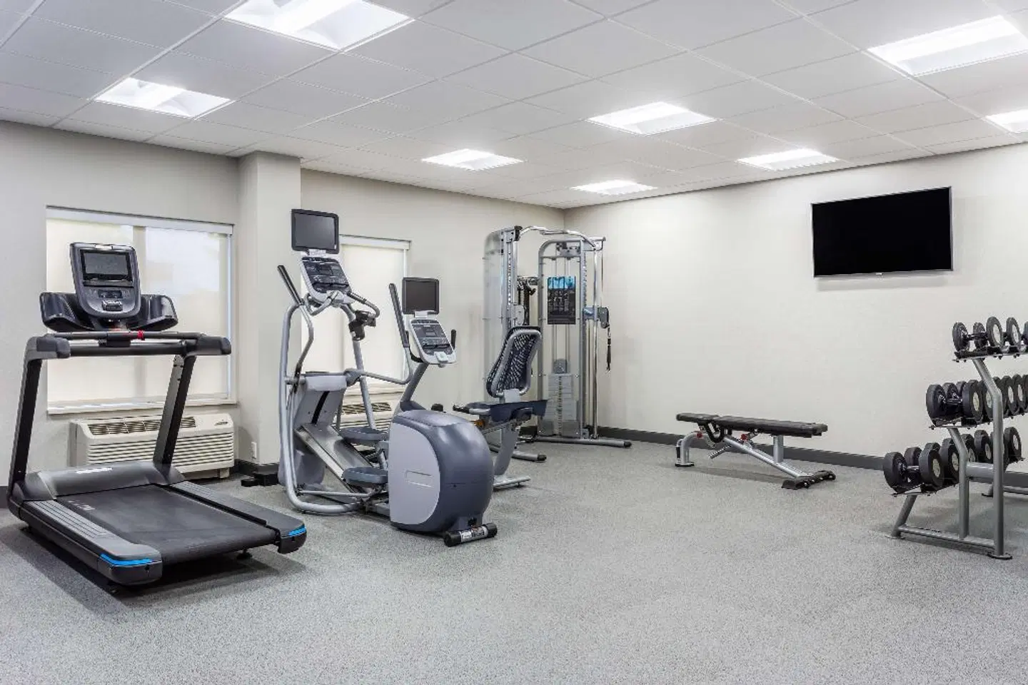 Hampton Inn Sioux Falls SPORTS_AND_LEISURE