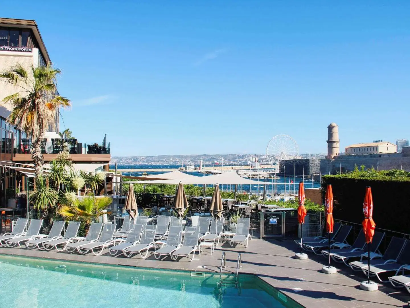 Novotel Marseille Vieux-Port Hotel OUTDOOR_POOL