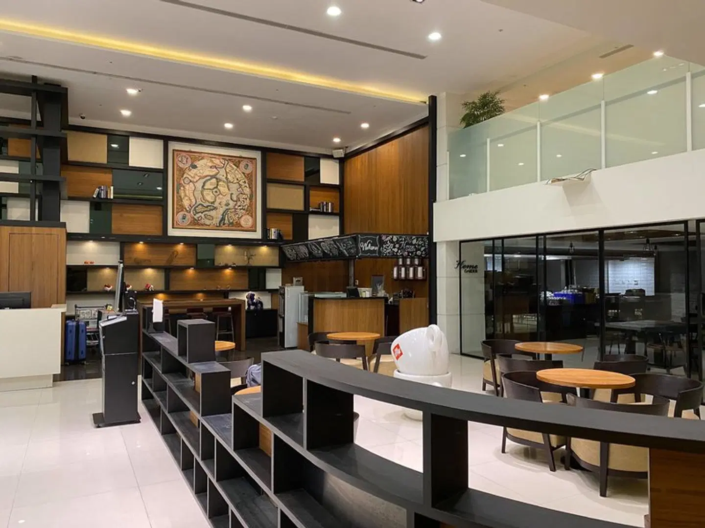 CHECK inn Taipei Neihu Bar