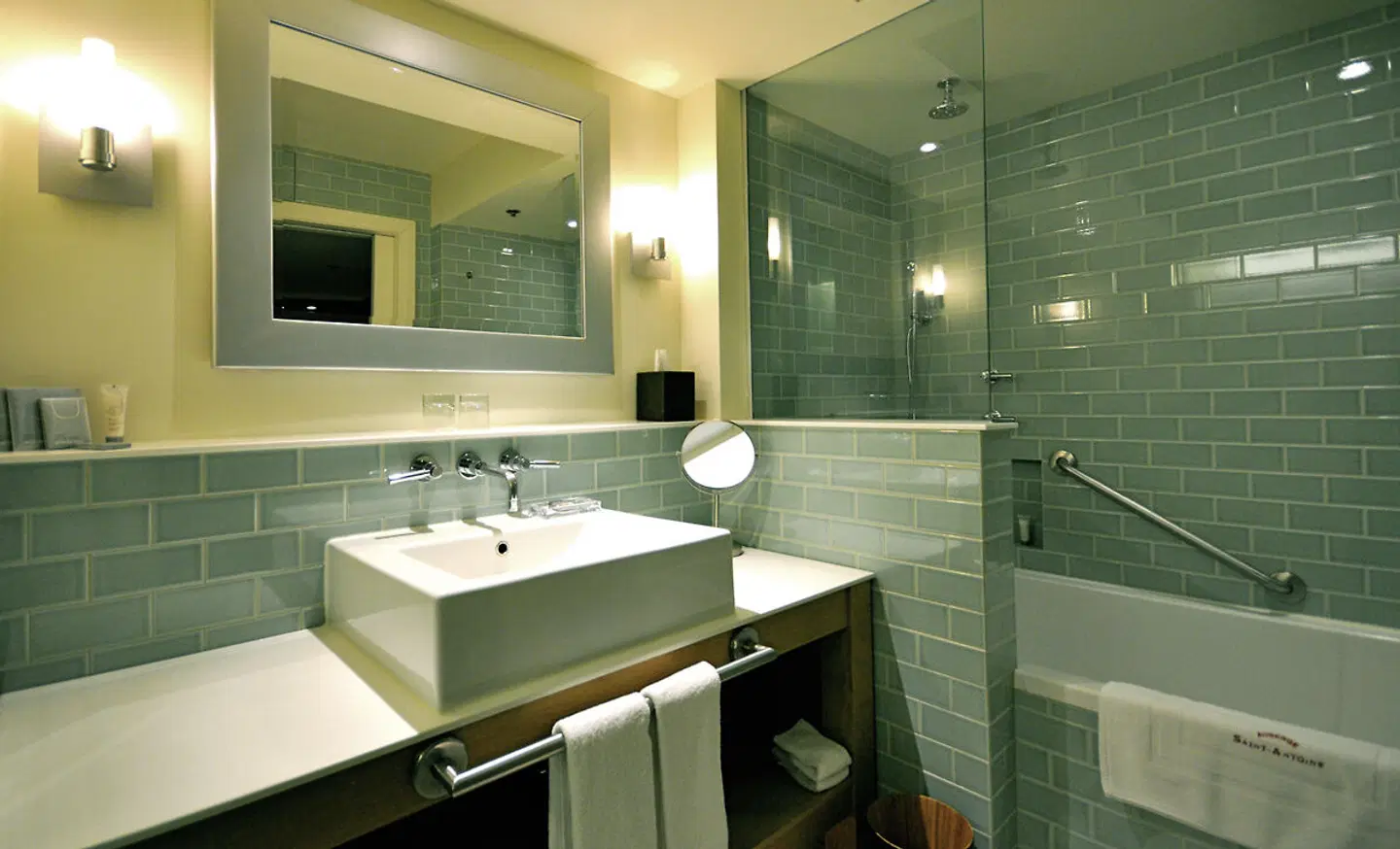 Auberge Saint Antoine Badezimmer