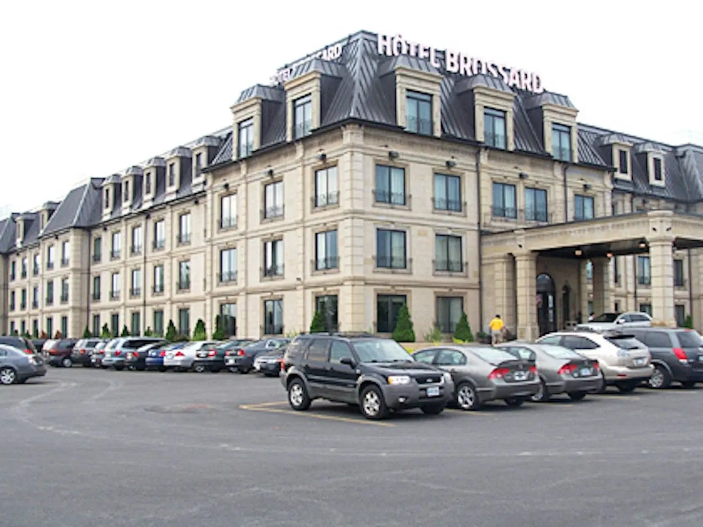 Brossard EXTERIOR