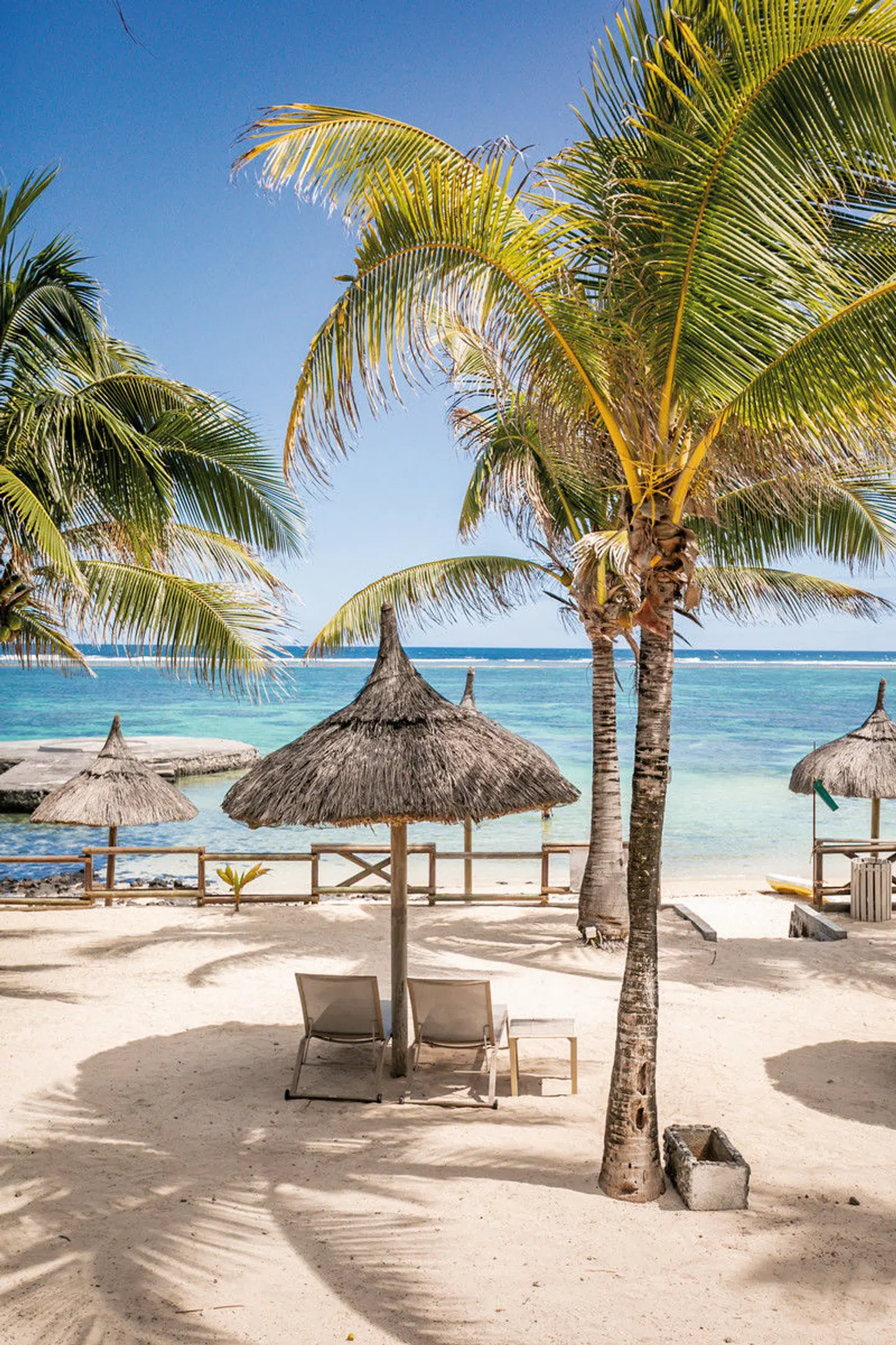Le Peninsula Bay Beach Resort & Spa Strand